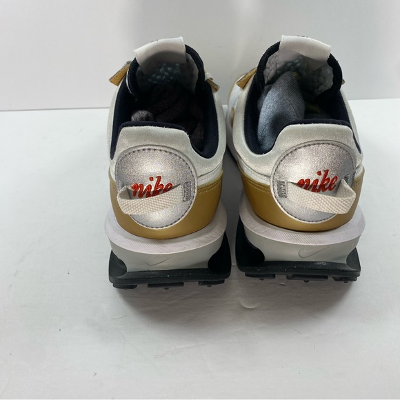Nike Air Max Pre-Day SE Women's Shoes DJ6210 001 Platinum/White/ Gold - Picture 3 of 12